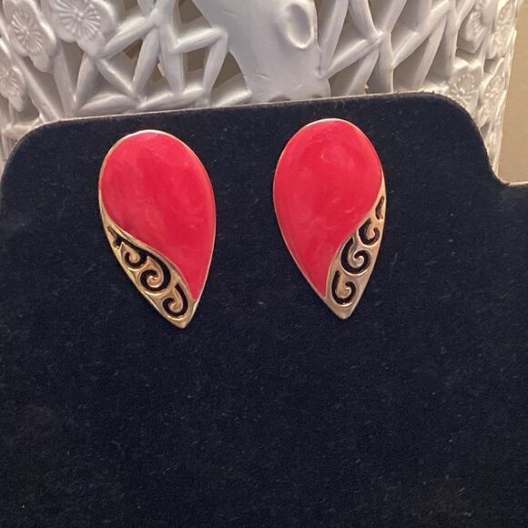 Red Enamel Goldtone Earrings - Picture 1 of 6